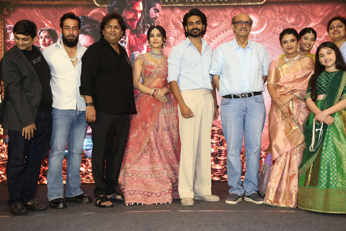 Nagabandham cast and crew group picture