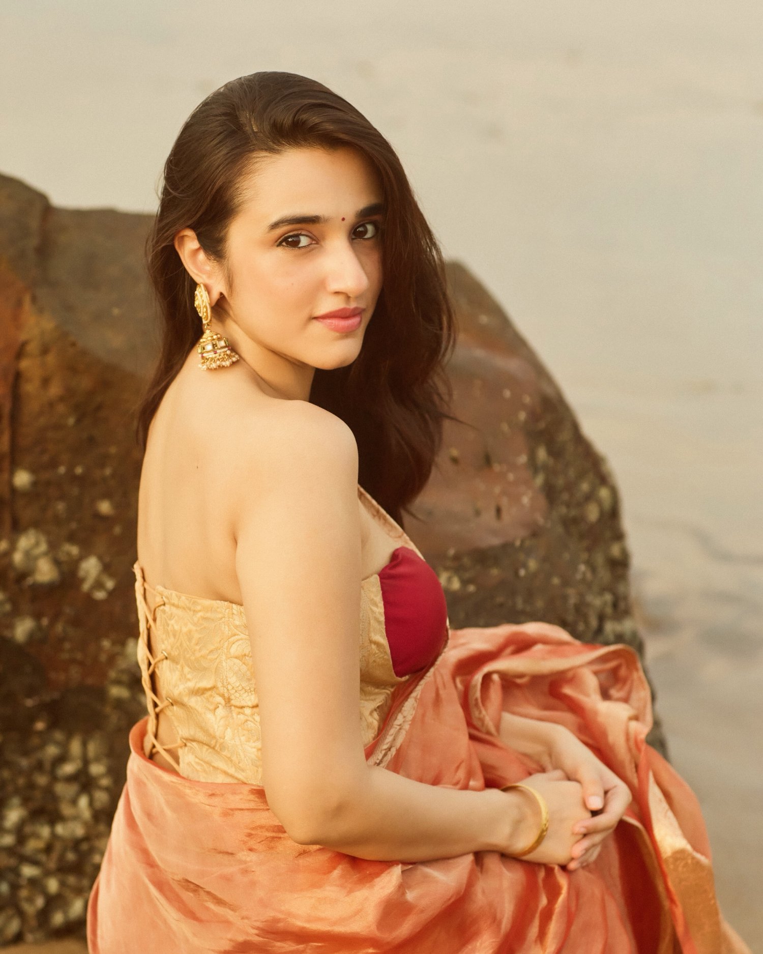 Nuveksha natural beauty look