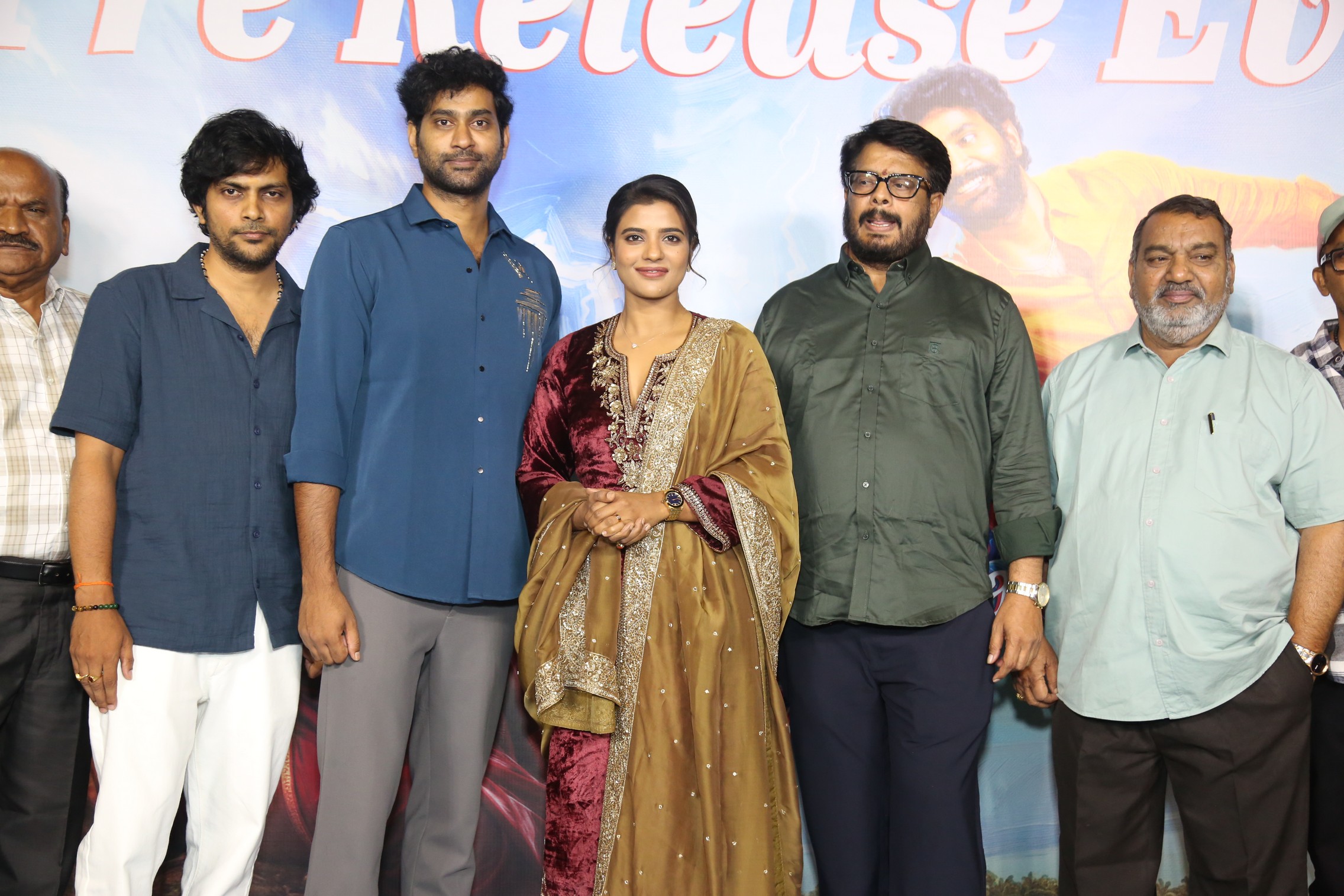 Oh Sukumari team posing together during the promotional event.