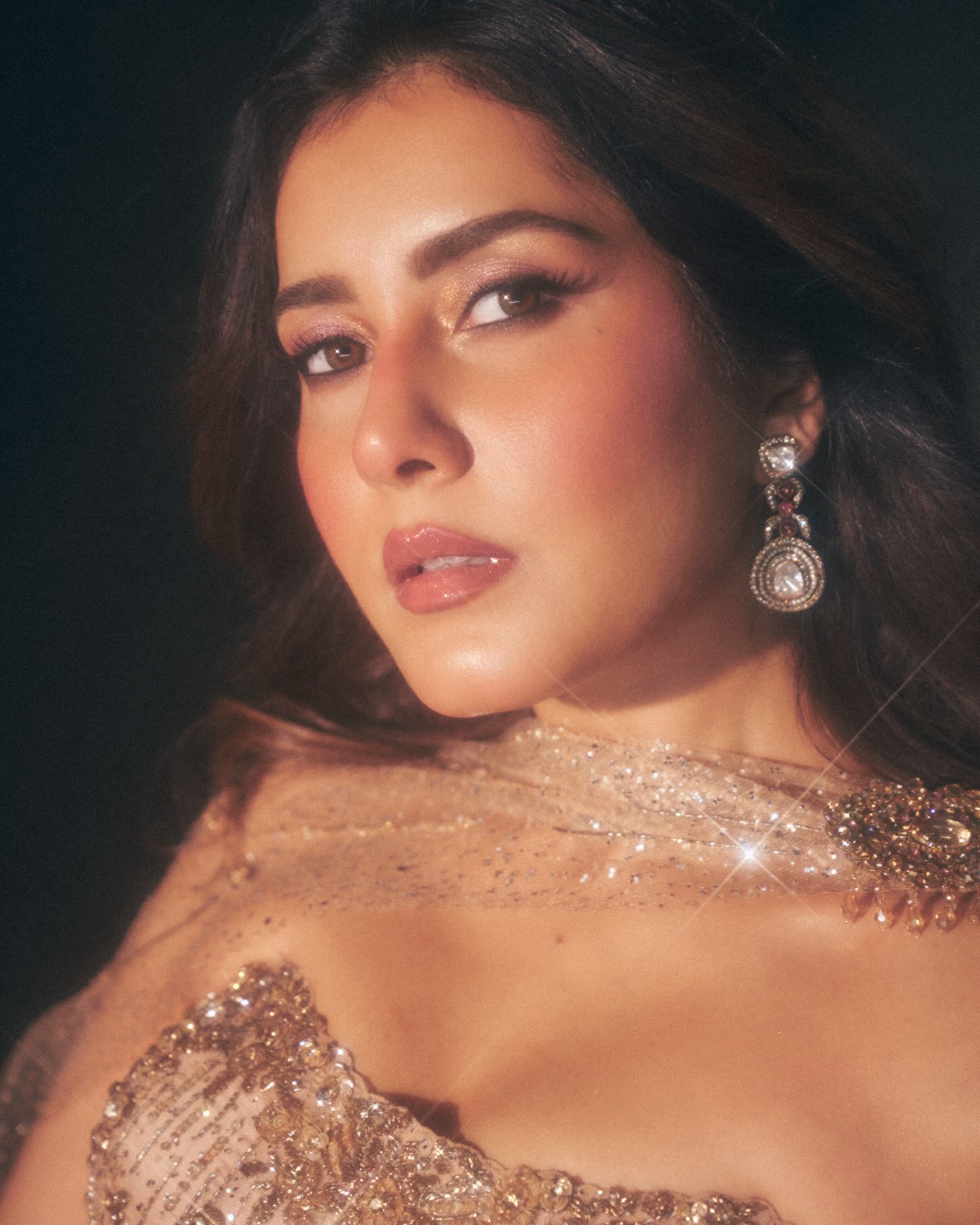 Raashii Khanna in golden gown