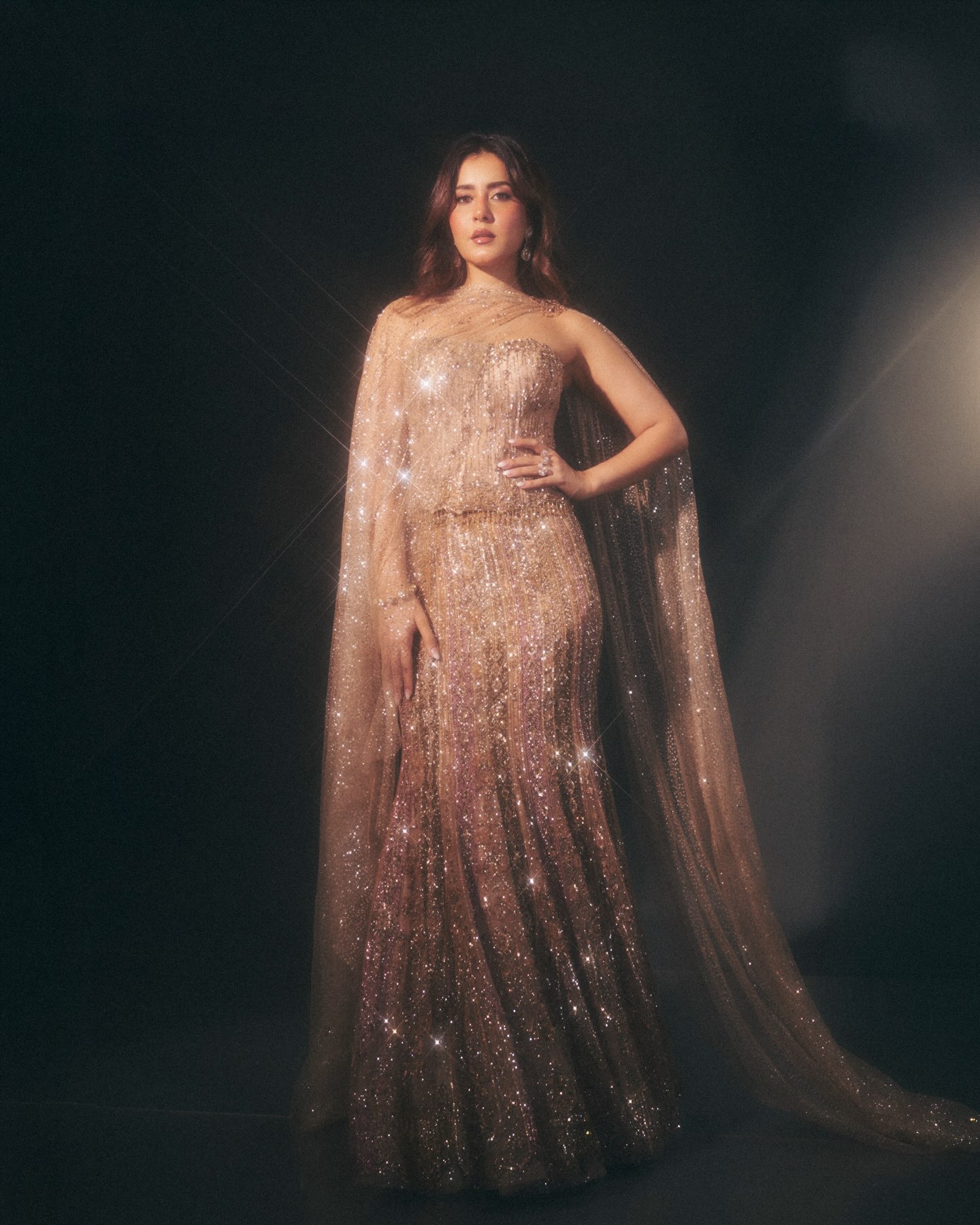 Raashii Khanna confident pose