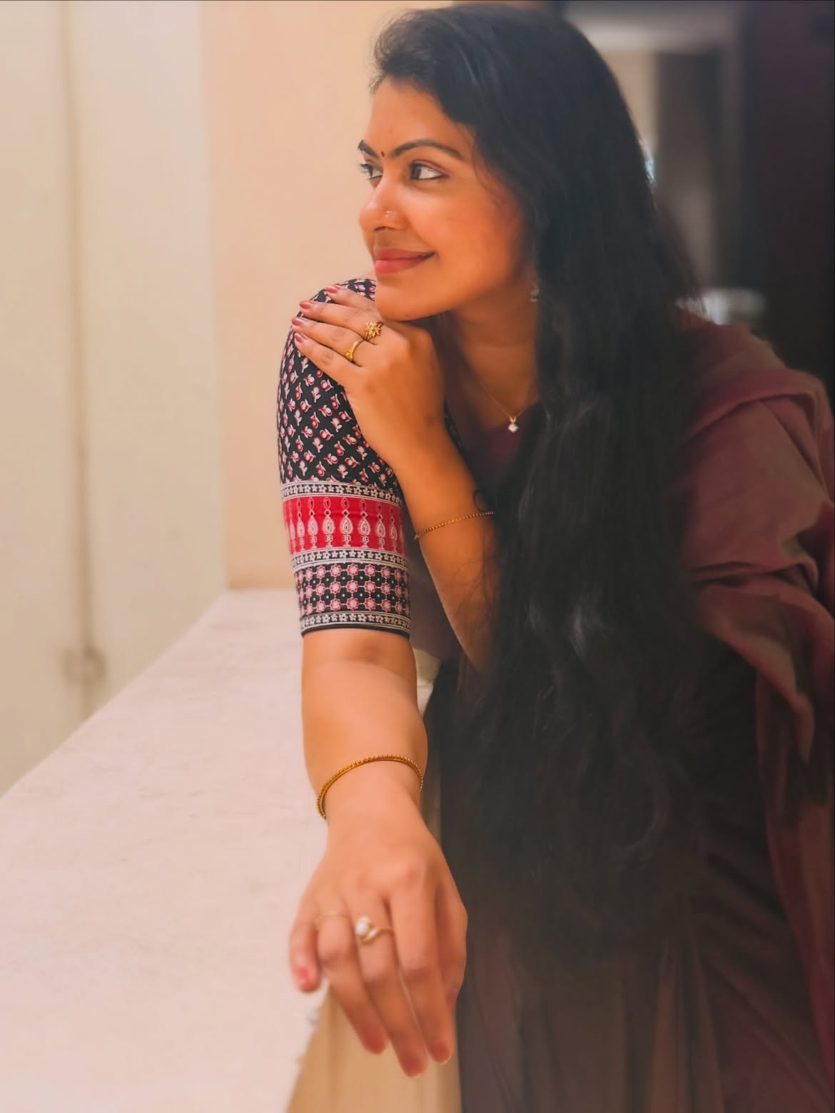 Rachitha Mahalakshmi's Latest Saree Photos Go Viral on Social Media