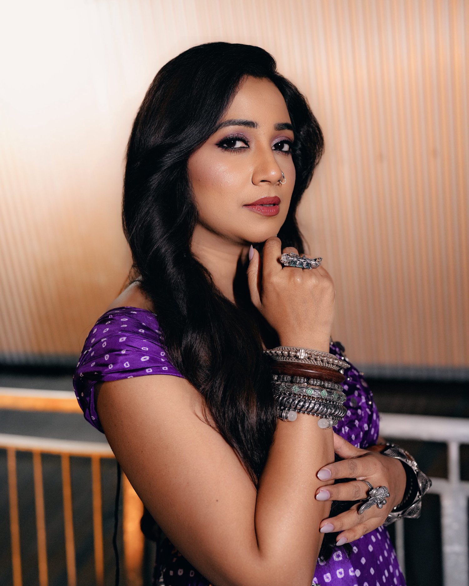 Shreya Ghoshal modern ethnic style