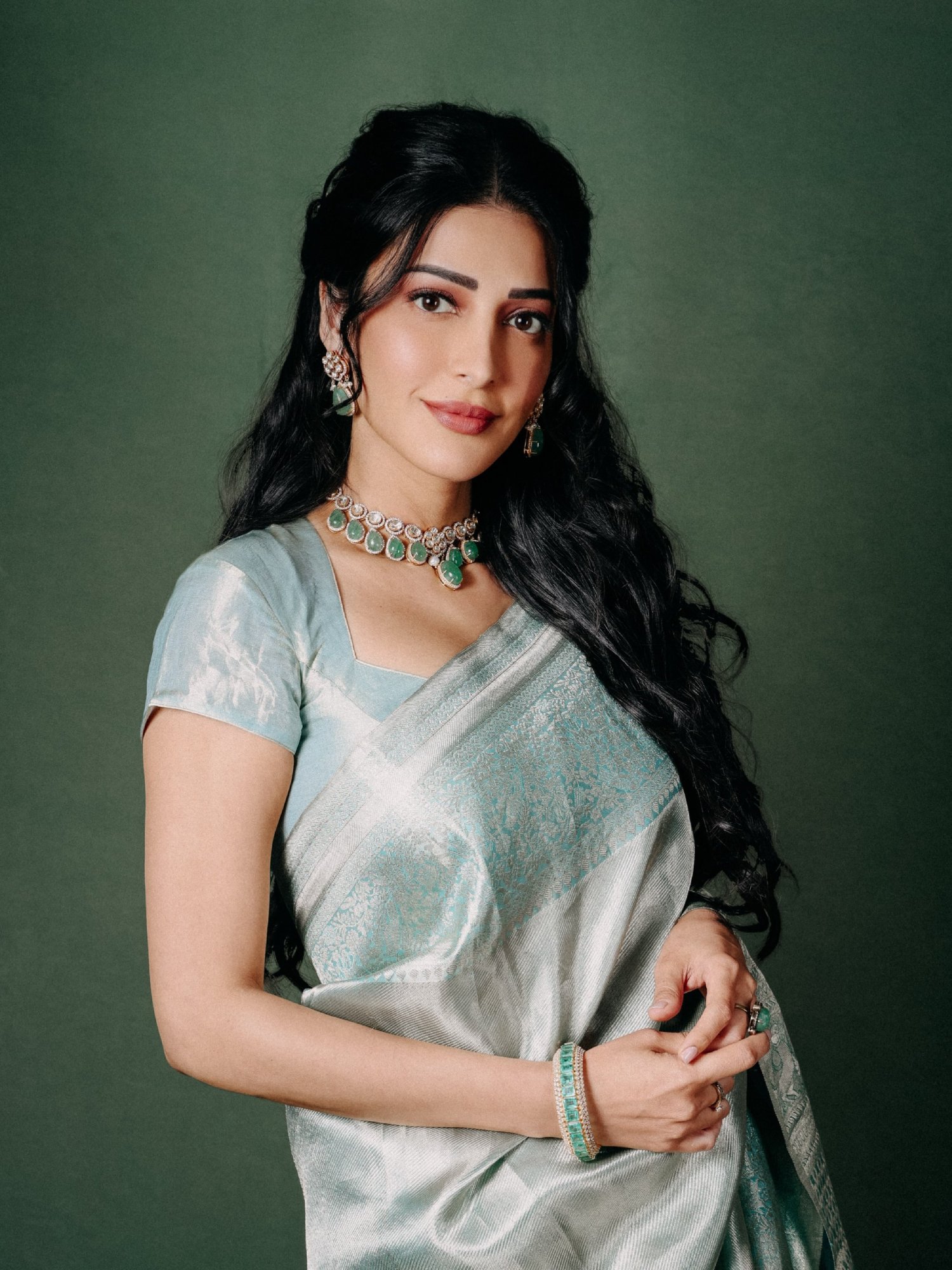Jewellery That Completes the Royal Look