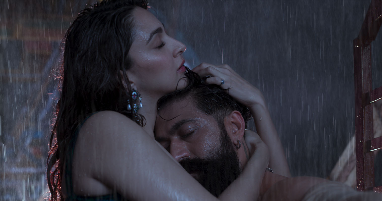 Yash Kiara rain sequence.
