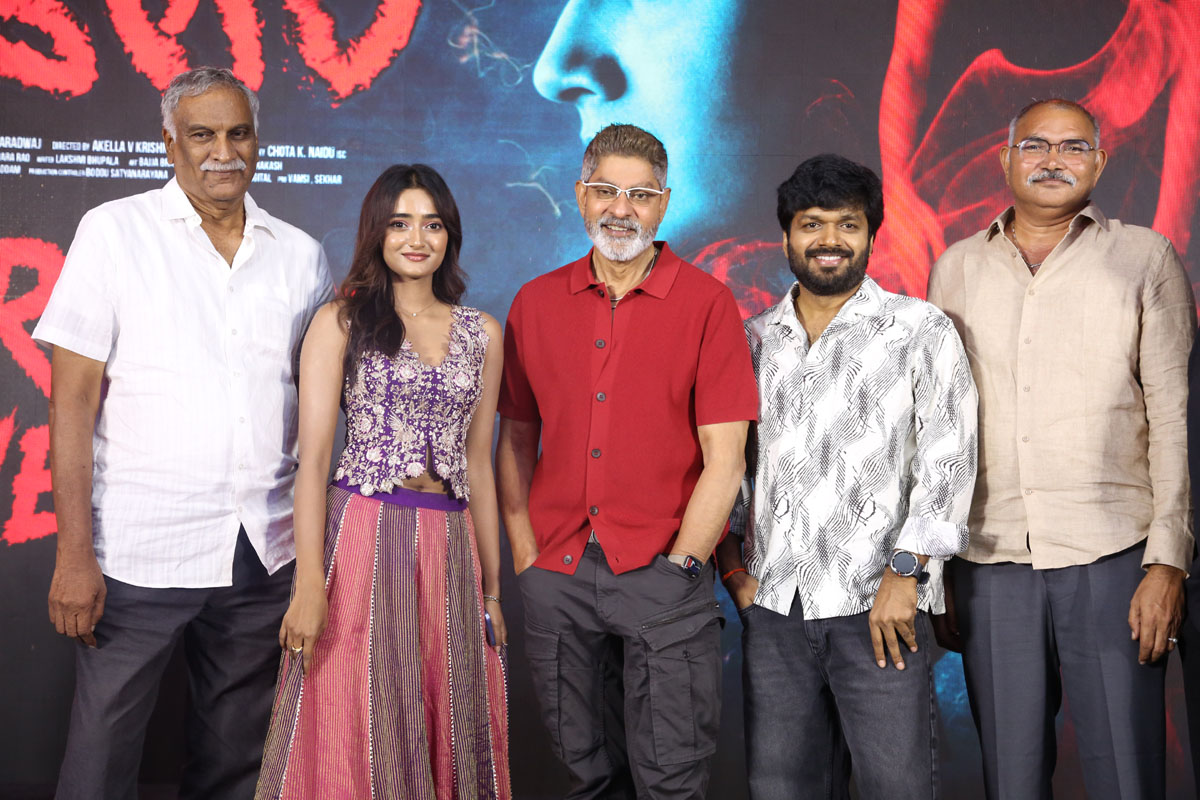 Jagapathi Babu and Vadala team at event