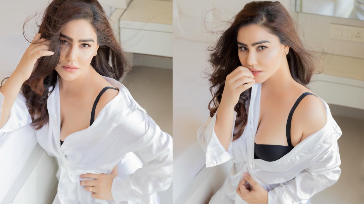 Kangana Sharma: சட்டை பட்டன் போட்டால் ரசிகர்கள் ஏங்கிப் போயிடுவாங்களோ.. கங்கனா சர்மாவின் சம்மர் காஸ்ட்யூமா இது?