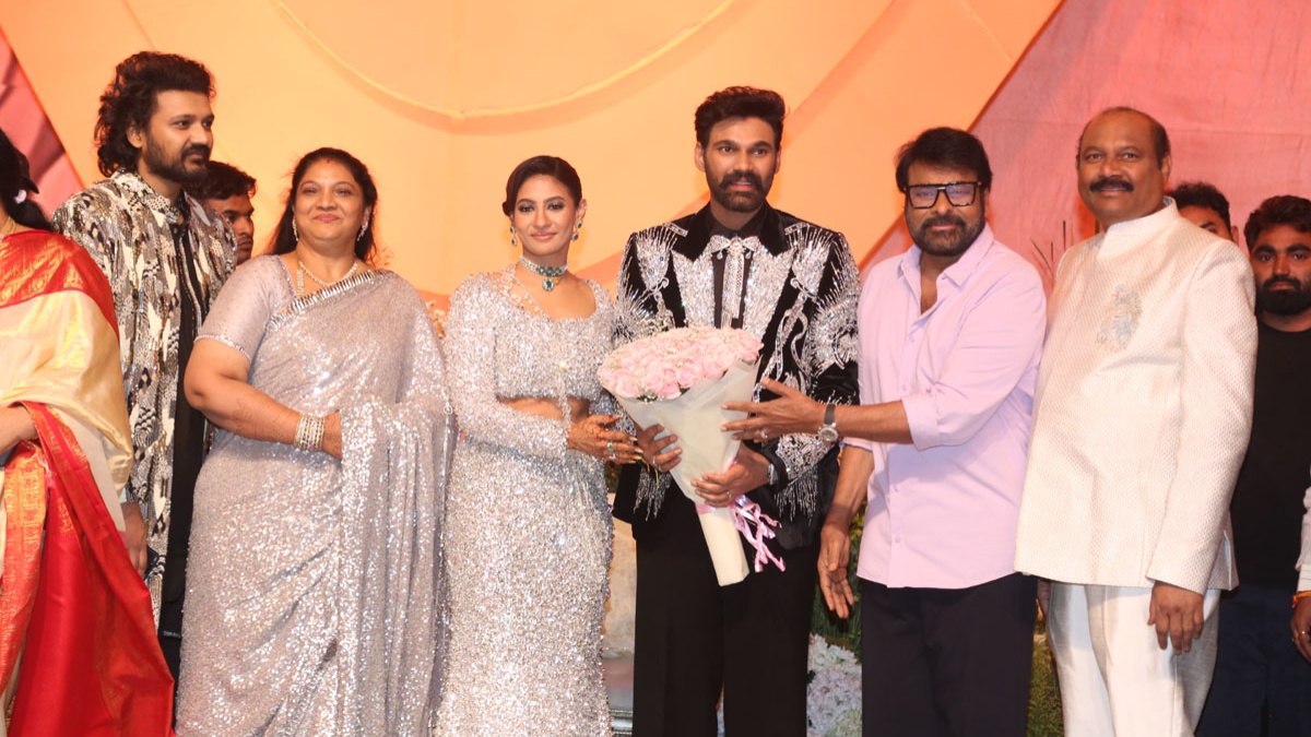 Bellamkonda Sreenivas–Kavya Reddy Reception Photos – Star-Studded Night in Hyderabad