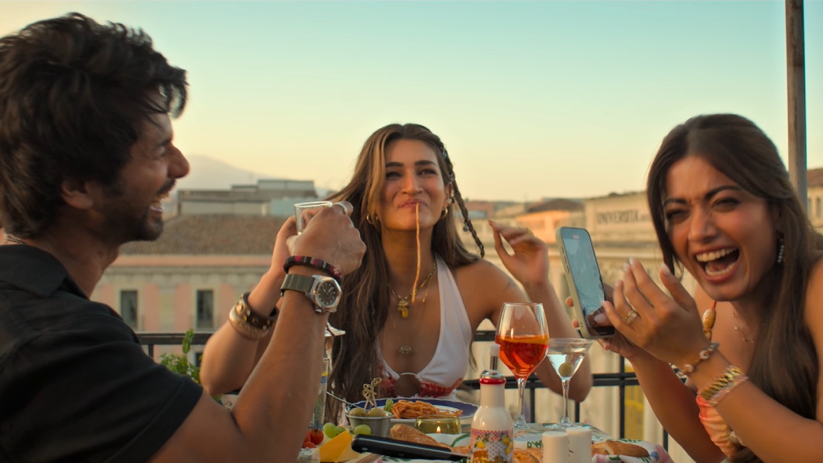 Cocktail 2 Trailer Gallery: Shahid Kapoor, Kriti Sanon & Rashmika Mandanna Spark Buzz