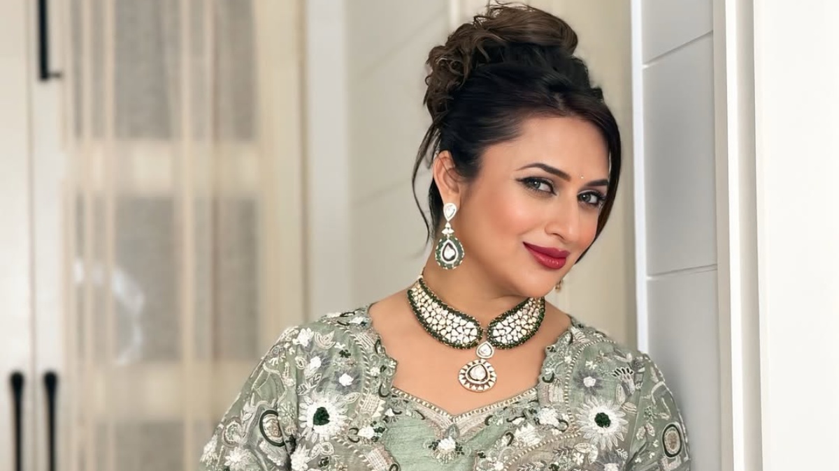 Divyanka Tripathi Dahiya’s Dreamy Fashion Photos Amid Pregnancy Buzz Are Breaking the Internet