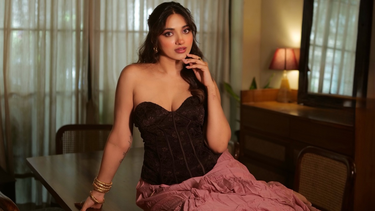 Jiya Shankar's Elegant Yet Bold Style Is the Celebrity Fashion Inspiration Everyone Wants