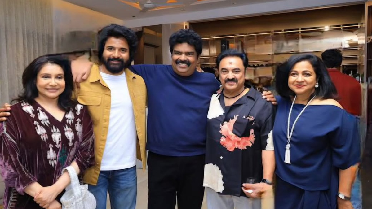 80ஸ், 90ஸ் ஹீரோயின்களுடன் சிவகார்த்திகேயன்.. எல்லாத்துக்கும் ஆஜர் ஆகிடுறாரே.. வேற லெவலில் கலக்குறாங்க