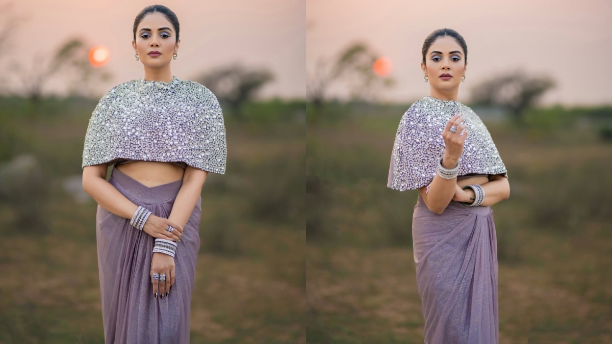 Sreemukhi Turns Heads in Embellished Lavender Saree During Dreamy Sunset Shoot