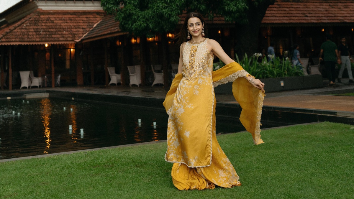 Trisha Krishnan Shines in Regal Yellow Ethnic Fashion
