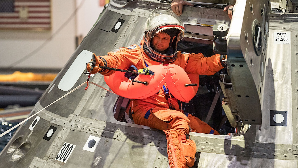 Watch Artemis II Live: NASA Moon Mission Splashdown Streaming on Netflix