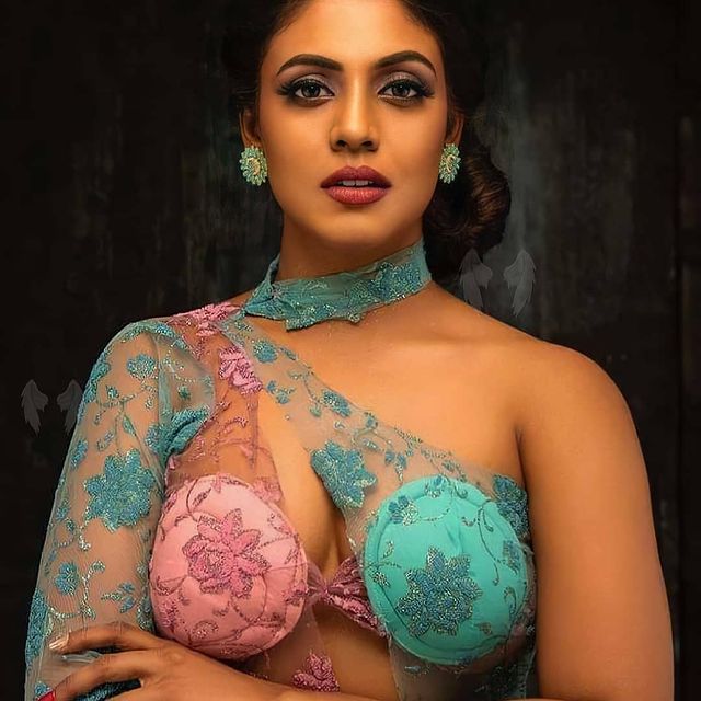 iniya