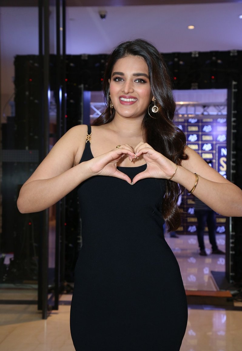 nidhhi