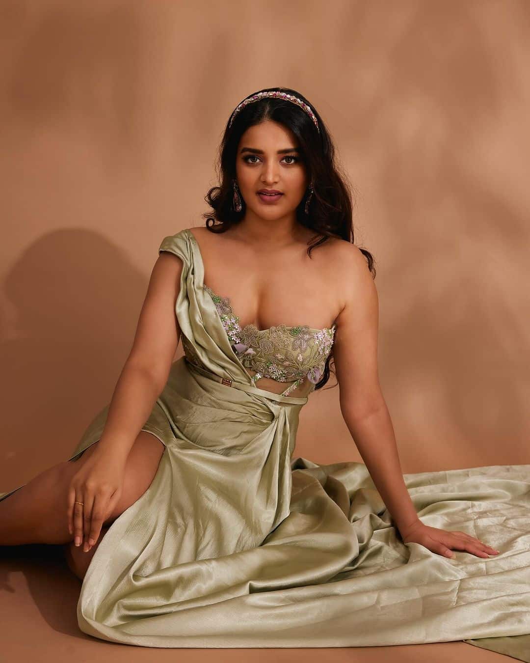 nidhhi