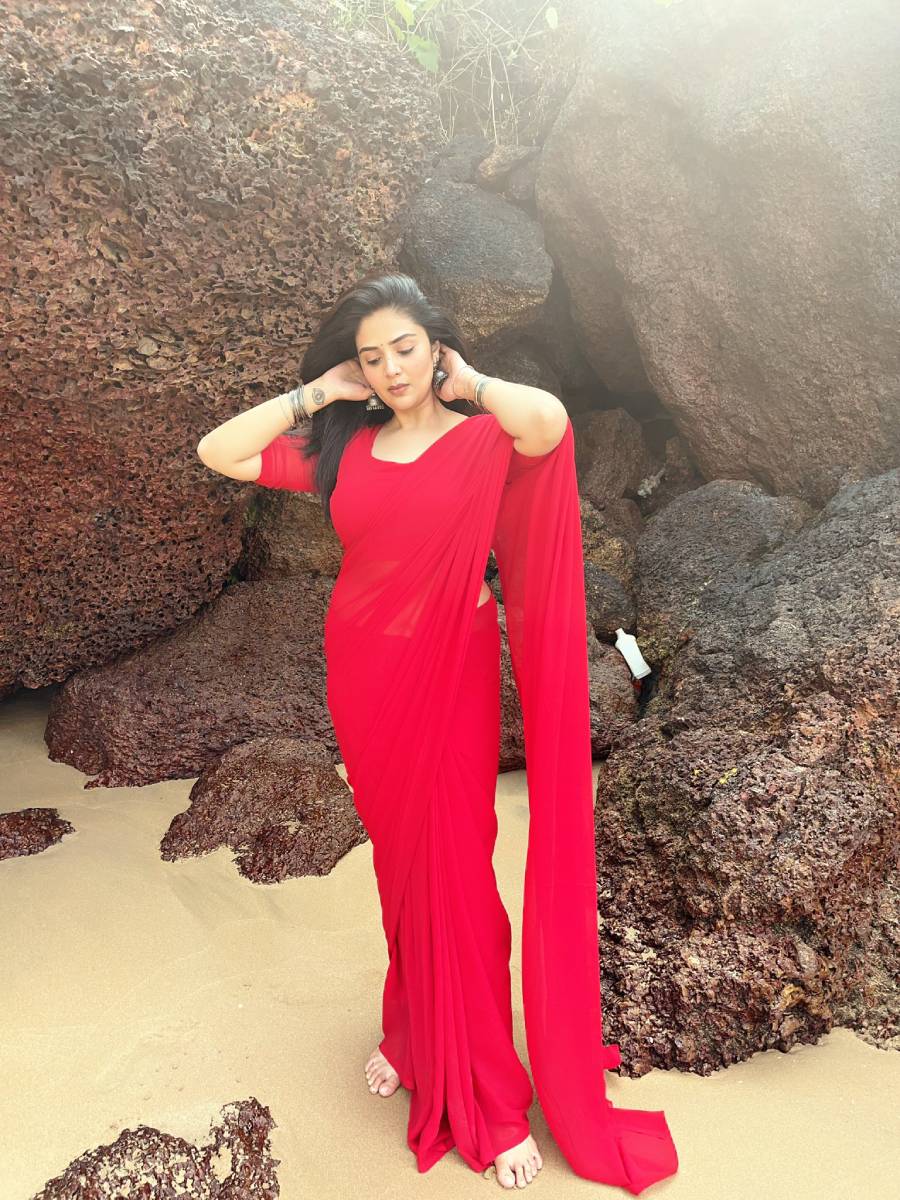 sreemukhi