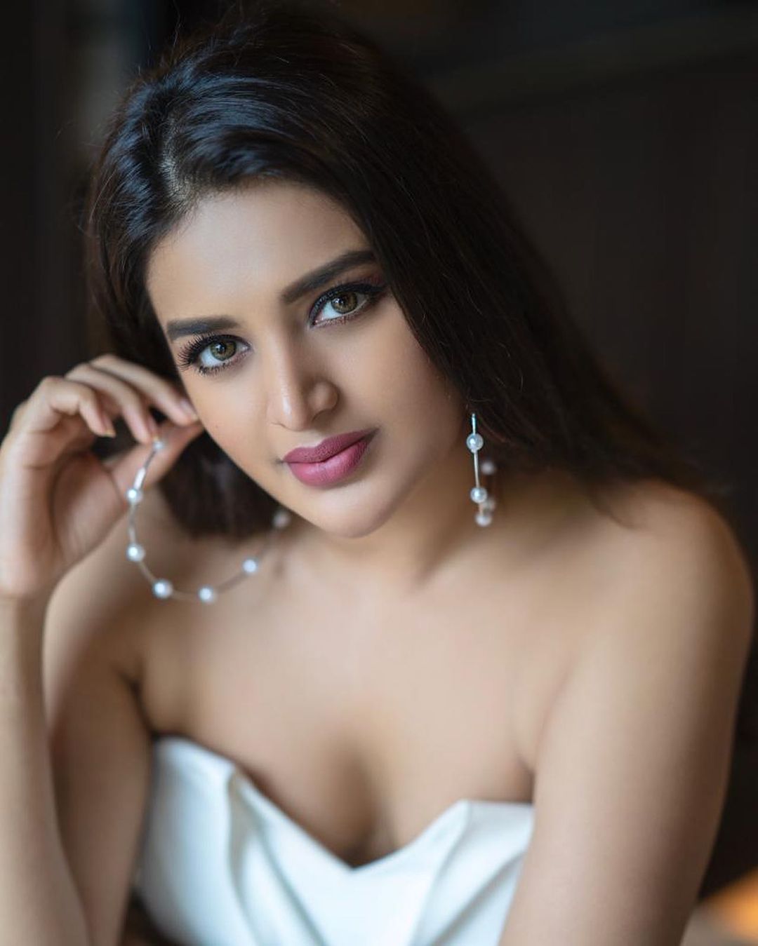 nidhhi agarwal