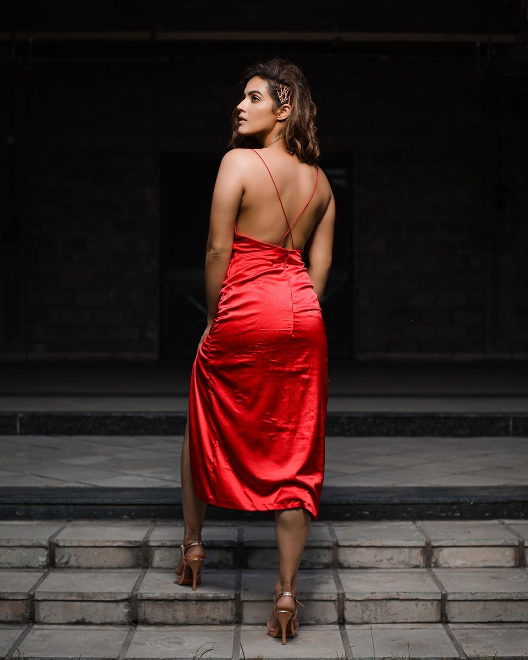 kavya thapar