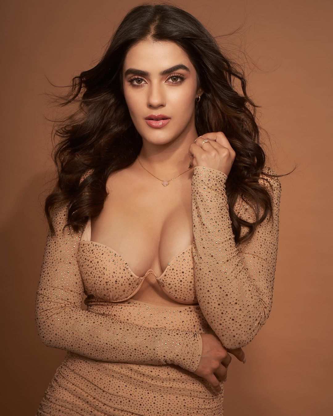kavya thapar