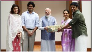 குஷ்பு மகளுக்கு திருமணம்.. மருமகன் ஷ்ரவன் சீனிவாசன் யார்? திருமணம் எங்கே? எப்போது?