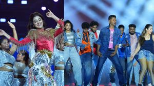 பிரபுதேவாவுக்காக குவிந்த 8 ஹீரோயின்கள்.. பஹீரா படம் போல இருக்கே.. ஆர்யா மனைவி செம ஆட்டம்!