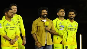 தோனி சார் இதை நம்பமாட்டீங்க.. 25 கிமீ தள்ளியும்.. எக்கச்சக்கமாக புகழ்ந்த சிவகார்த்திகேயன்