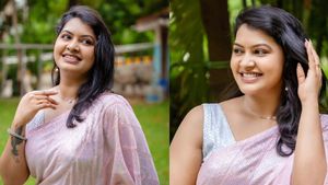 முடியை சரி செய்தேன்.. சேலை விலகியது.. அதைத்தான் ரசிக்கிறார்கள்.. ரச்சிதா மகாலட்சுமி திணறிட்டாங்க