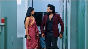 லிஃப்ட்டுக்குள் சிக்கி மயங்கி விழுந்த அஞ்சலி.. ஆபத்தில் முடிந்த மீடிட்டி.. கெட்டி மேளம்!