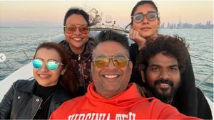 த்ரிஷாவுடன் நடுக்கடலில் மாதவன்.. கன்னத்தில் கை வைத்த நயன்தாரா.. விக்னேஷ் சிவனின் எமோஷனல் வாழ்த்து!
