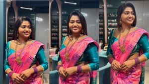 பட வாய்ப்பு இல்லன்னா என்ன.. சோஷியல் மீடியா குயின் நான்.. பிங்க் நிறச் சேலையில் ஷாலு ஷம்மு!