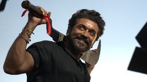 கருப்பு விமர்சனம்.. ஆர்ஜே பாலாஜி மாஸ்டர் மைண்ட்.. தூக்கி சொருகிய சூர்யா!