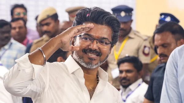 என் நெஞ்சில் குடியிருக்கும் அனைவருக்கும் நன்றி.. எல்லா விஷயத்தையும் அழகா அடுக்கிட்டாரே விஜய்!