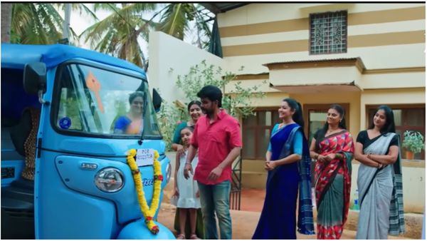 நகையை அடகு வச்சு ஆட்டோ வாங்கிய துளசி! வெற்றியின் ரகசியத்தை உடைத்த மாமனார்!