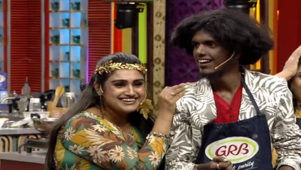 நான் முன்னாடி.. நீ பின்னாடி.. KPY பாலாவை வனிதா விஜயகுமார் இப்படி கலாய்க்கிறாங்களே?