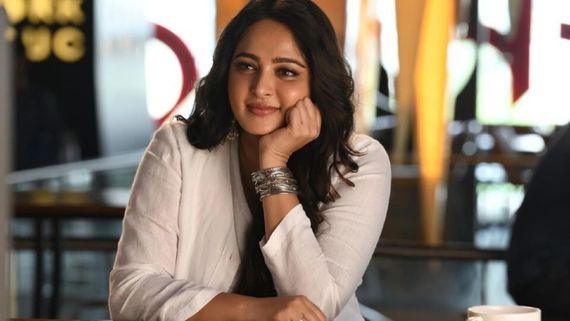 திருமணம் எப்போது?.. ஏன் இவ்வளவு அவசரம்.. ஓபனாக போட்டுடைத்த அனுஷ்கா 