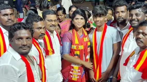 இளைஞர்களை கவரும் விஜயின் தமிழக வெற்றிக்கழகம்.. கட்சியில் இணைந்த நடிகர்!