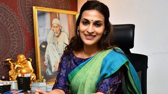 முருகன் கோயிலில் சாமி தரிசனம் செய்த ஐஸ்வர்யா ரஜினிகாந்த்.. என்ன காரணம் தெரியுமா?.. ரசிகர்கள் ஹேப்பி 