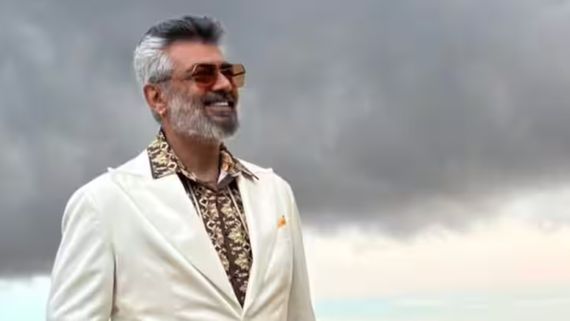 கடவுளே அஜித்தேன்னு கூப்பிடாதீங்கப்பா கஷ்டமா இருக்கு.. ரசிகர்களின் கோஷத்துக்கு தடை விதித்த அஜித்!