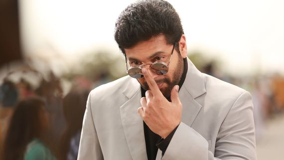 எனக்கு இதுவே போதும்.. இப்படியே இருக்கத்தான் ஆசைப்படுகிறேன்.. மனம் திறந்த ரவி மோகன்