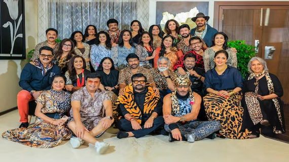 பாரில் பரதநாட்டியம் ஆடிய நதியா.. 80ஸ் ரீயூனியன் பார்ட்டியில் நடிகைகள் போட்ட கும்மாளம்
