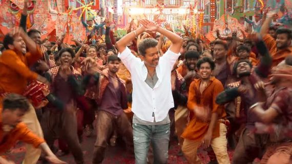 நம்பிக்கையா சேரு.. காலம் பொறக்குதுடா.. ஜனநாயகன் பாடலில் அரசியல் வரிகள்.. அறிவு பார்த்த வேலை!