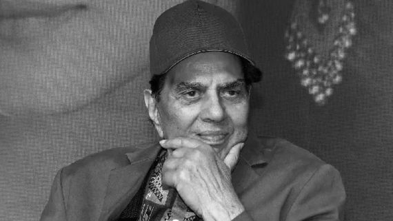 Dharmendra Death: மறைந்தார் பாலிவுட்டின் முடி சூடா மன்னன் தர்மேந்தரா.. சோகக் கடலில் பாலிவுட்