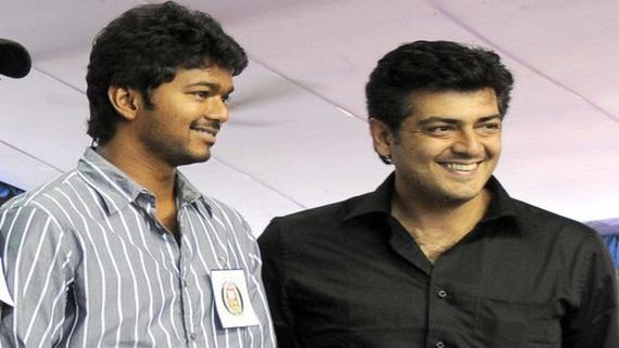 அஜித் எப்பவுமே விஜய் பக்கம்தான்.. அரசியல் சூழ்ச்சி இங்க நடக்காது.. ஒன்றான விஜய் - அஜித் ரசிகர்கள்!