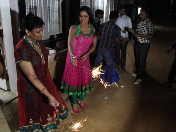 'ஜி'யுடன் சேர்ந்து கொண்டாடுவது சந்தோஷம்...