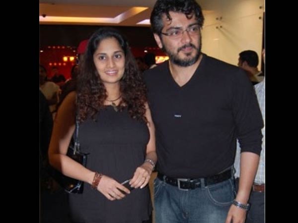 துப்பாக்கி பார்த்த அஜீத்