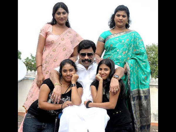 புகழைக் கண்டு பொறாமையாம்