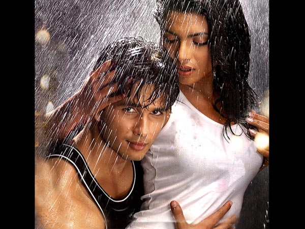 ஷாஹித் கபூருடன் காதல், லடாய் ஷாஹித் கபூருடன் காதல், லடாய்